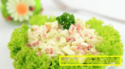 Saláta tintahal és tojással